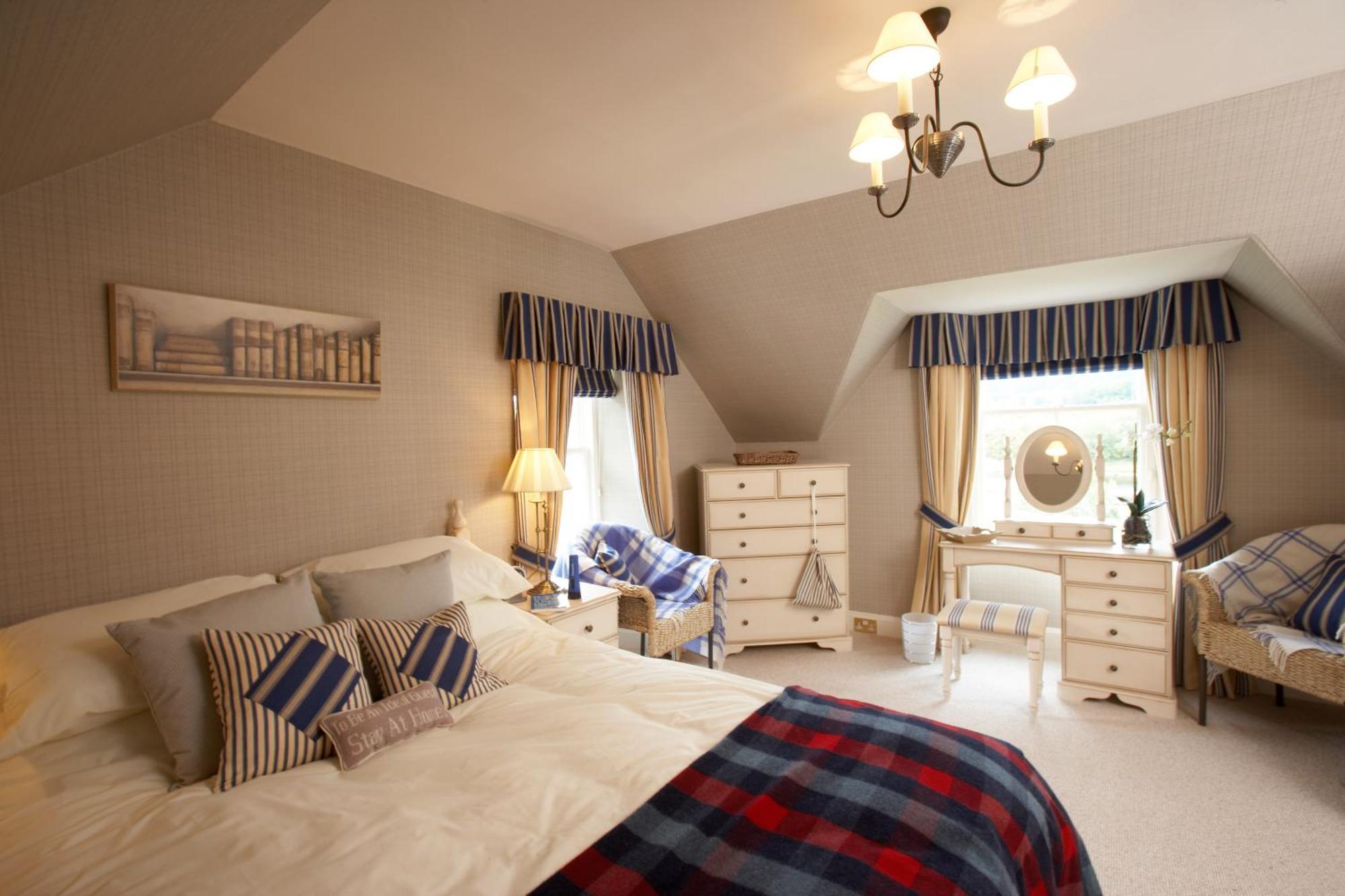 Ness Castle Lodges Inverness Exterior foto
